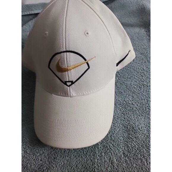 Nike Fitted Medium/ Large Cap RN 56323 CA 05553‎ Gold Check  Baseball Diamond - Picture 12 of 12